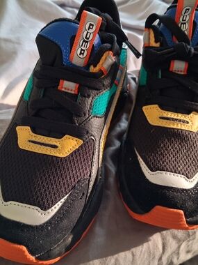 Kids PUMA SNEAKERS